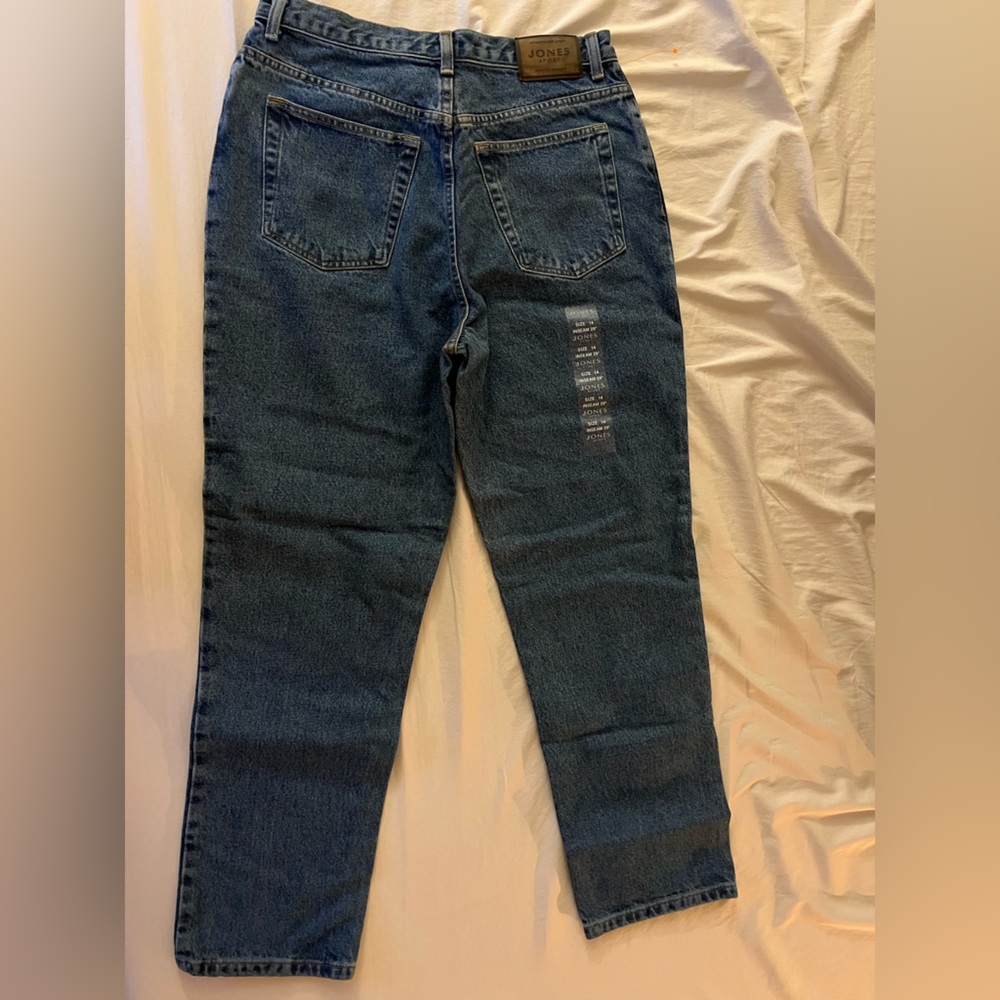 High Rise Blue Jeans - Picture 3 of 3